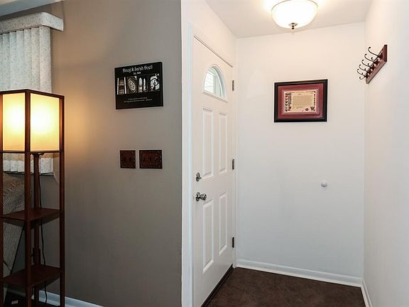 4th image of 11946 Algiers Dr