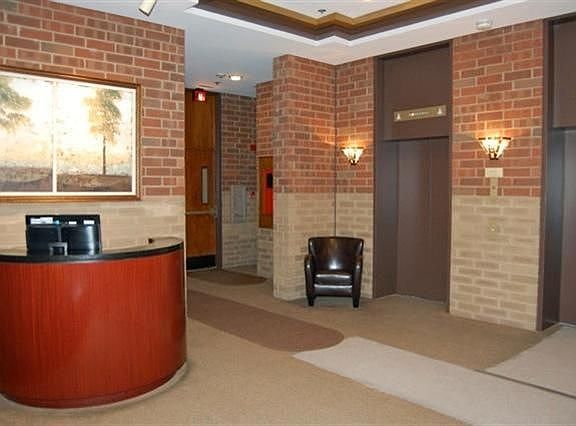 5th image of 505 E Huron St APT 406
