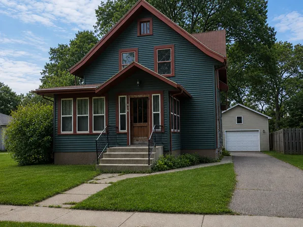 816 3rd St SE, Willmar, MN 56201