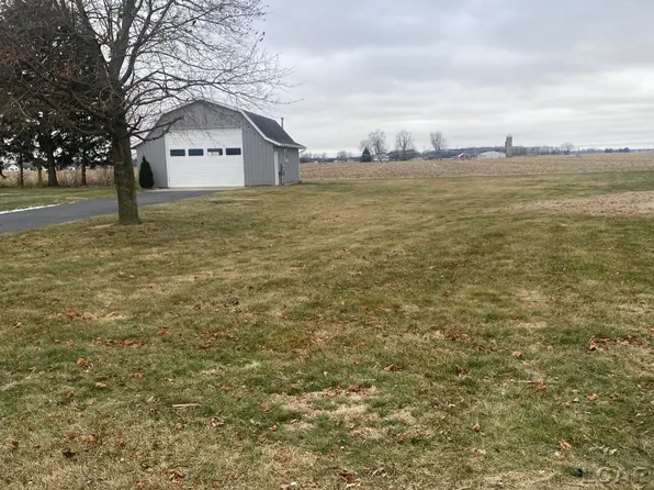 500 Street, Blissfield, MI 49228