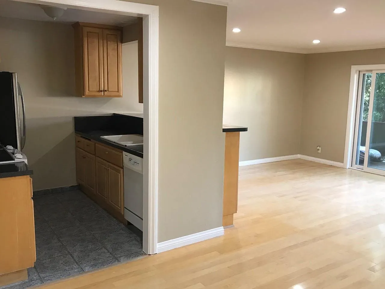 1 bed, 780 sqft, $2,395 — Photo 4