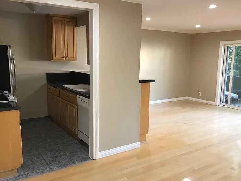 3609 E 2nd St #305 — Photo 4