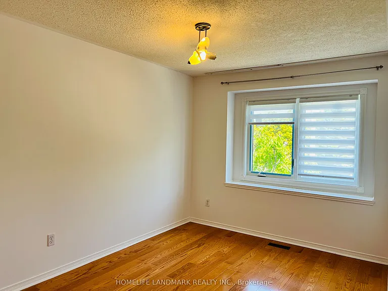 309 Bantry Ave — Photo 13