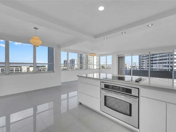 11 Island Ave APT 812, Miami Beach, FL 33139