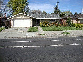 2nd image of 5645 Blossom Ave