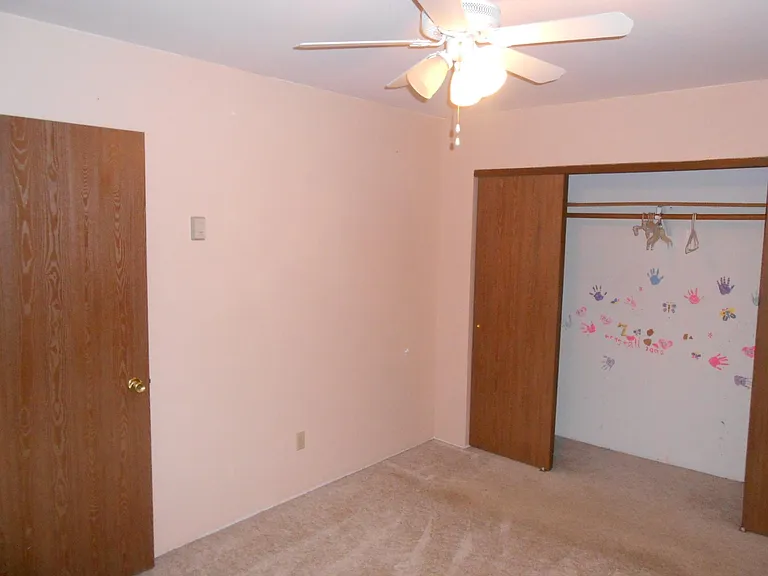 11962 N Hauser Lake Rd — Photo 9