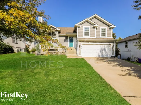 17614 W 111th Ter, Olathe, KS 66061