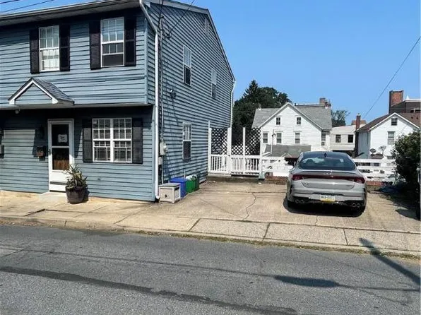 22 W Spruce St, Bethlehem, PA 18018