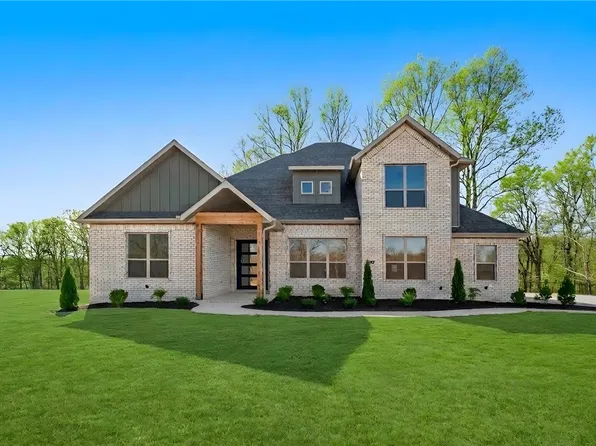 3111 Bloomfield St, Bentonville, AR 72713