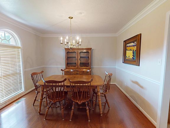 5th image of 1075 Sharpsferry Rd