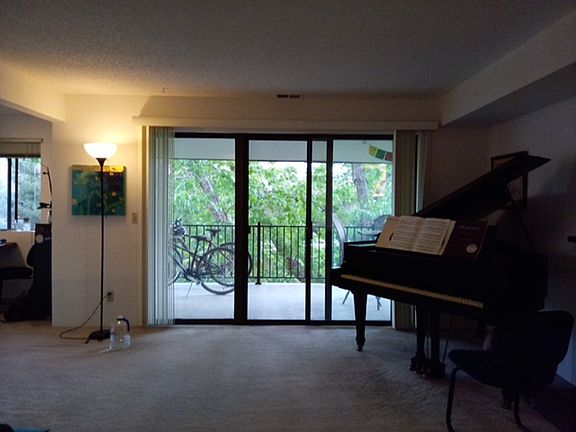 5th image of 600 Manhattan Dr