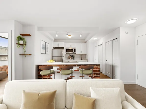 100 Manhattan Avenue image 1 of 27