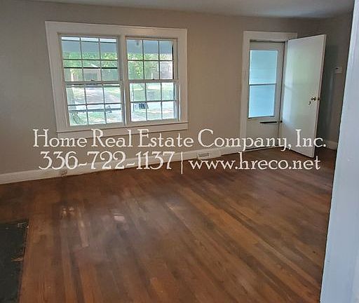3rd image of 310 Forty Foot St