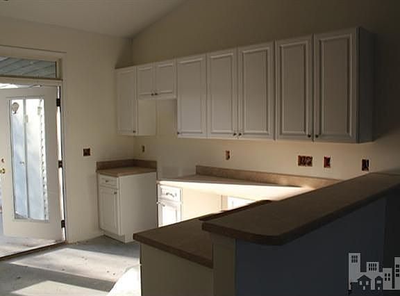 3rd image of 1521 Ashley Ct #68