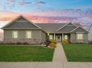 5022 Abbey Fields Dr, Champaign, IL 61822