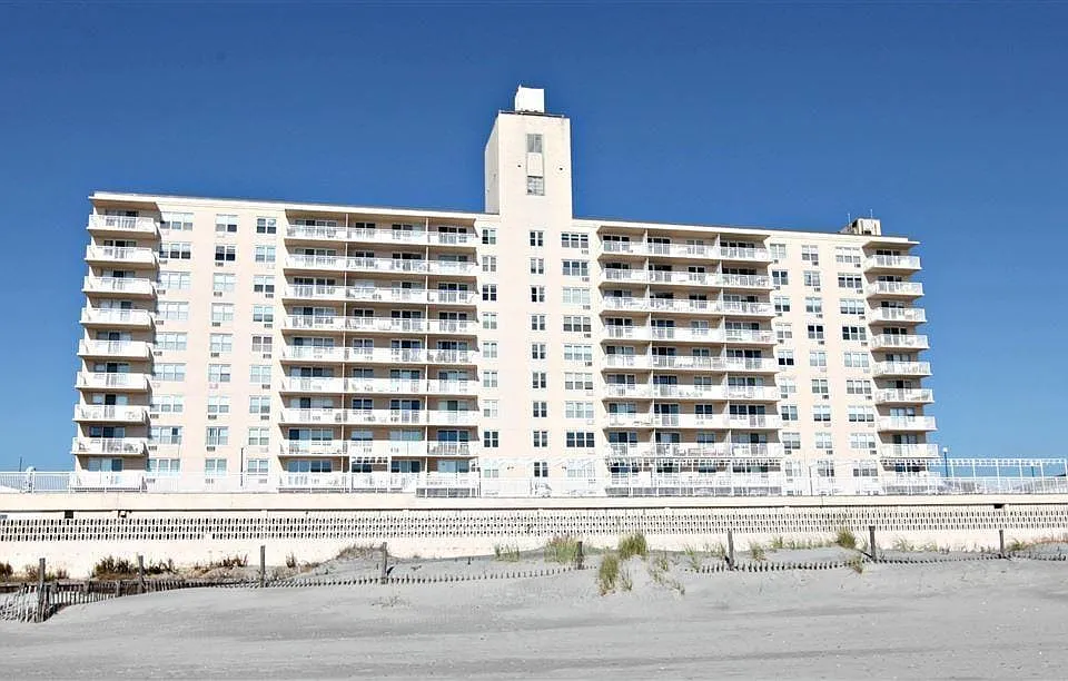 9400 Atlantic Ave #913