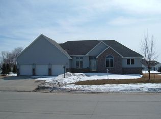 2002 8th St SE, East Grand Forks, MN 56721