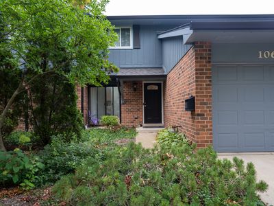 1067 Wigtown Ct, Wheaton, IL, 60189
