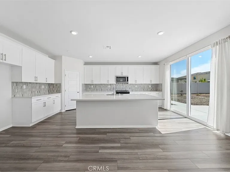 32839 Waylon Ct — Photo 9