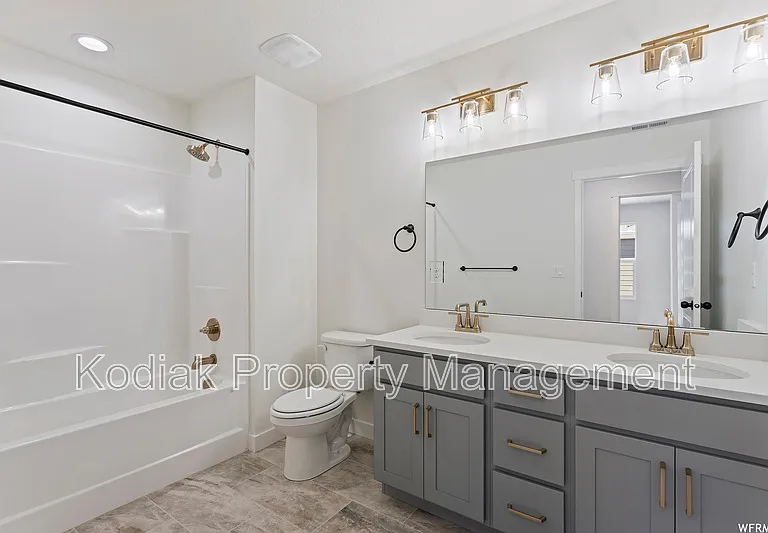 991 W Shoreline Dr — Photo 21