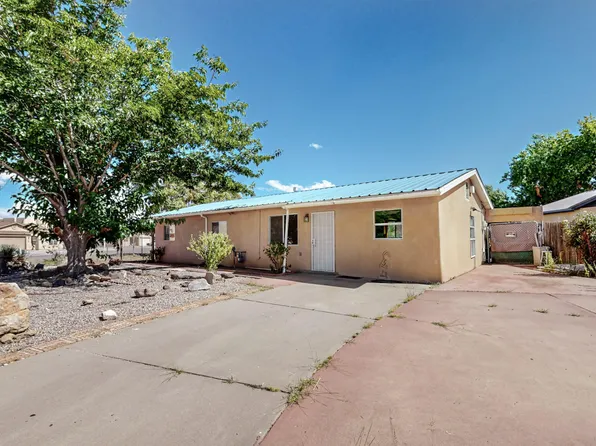 1102 Calle Palo Verde, Bernalillo, NM 87004