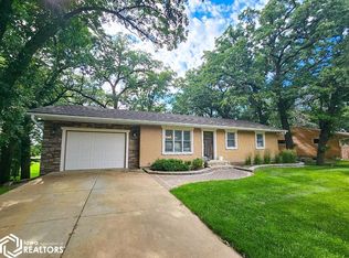 802 S Western St, Lake Mills, IA 50450