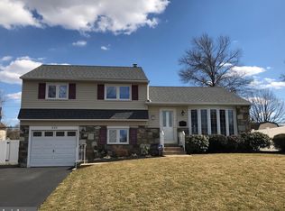 325 Parry Rd, Warminster, PA 18974