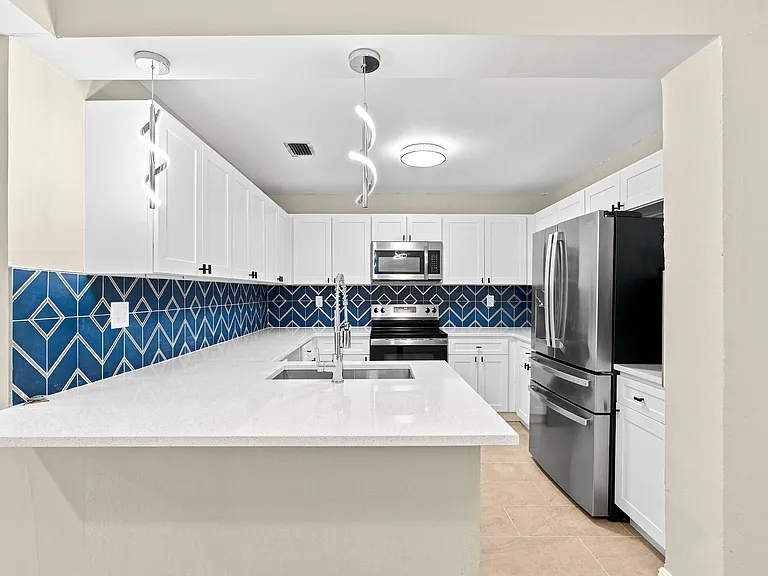 1704 Paine Ave — Photo 11