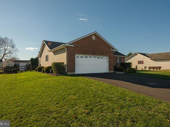 2nd image of 107 Mount Vernon Dr