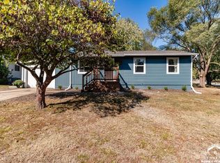 1524 E 28th Ter, Lawrence, KS 66046