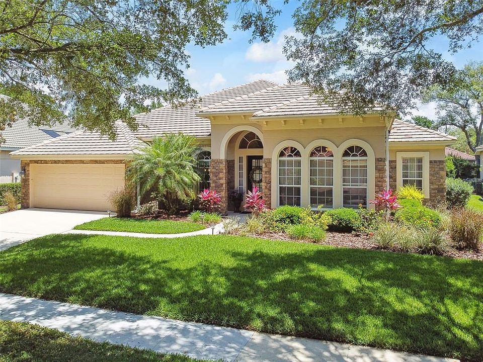 1st image of 1053 SURREYWOOD LANE