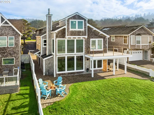 3772 Pacific St, Cannon Beach, OR 97110