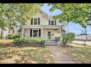 237 W Augusta Ave, Vinton, VA 24179