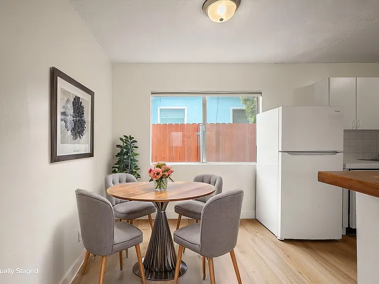 1315 Ocean Park Blvd #2 — Photo 17