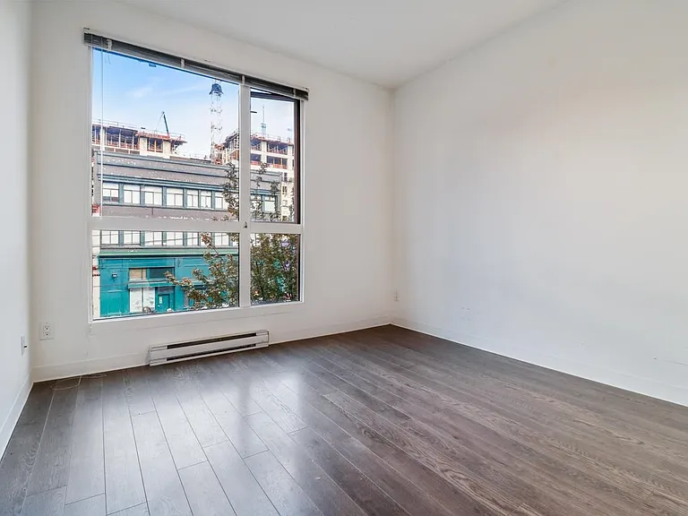 138 Hastings St E #202 — Photo 8