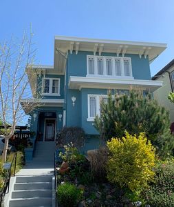 932 E 28th St, Oakland, CA, 94610