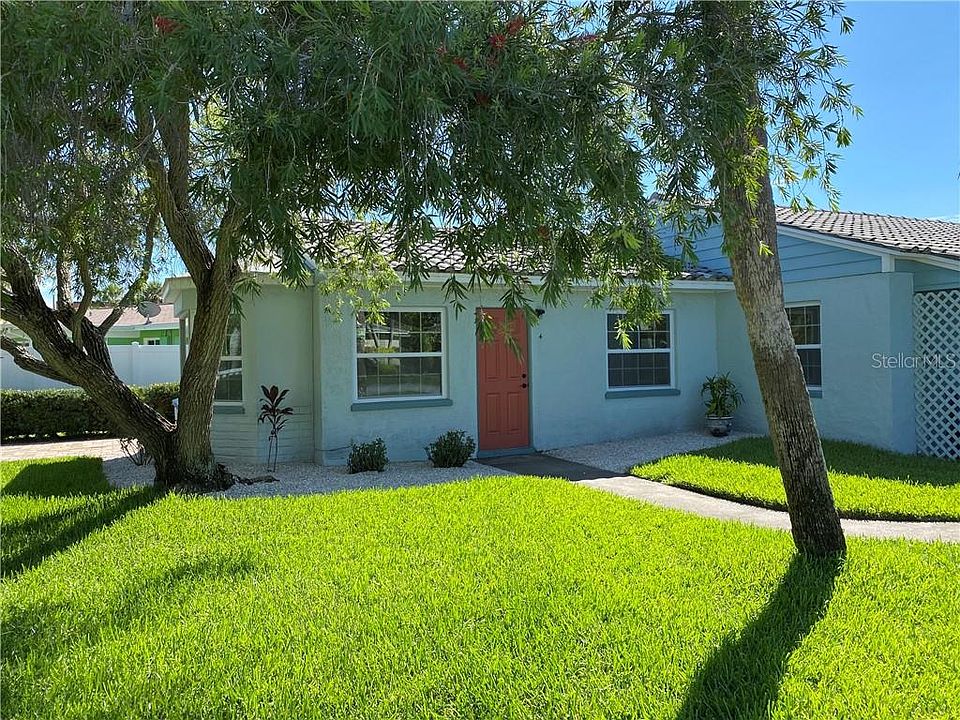 1st image of 17002 Dolphin Dr #4