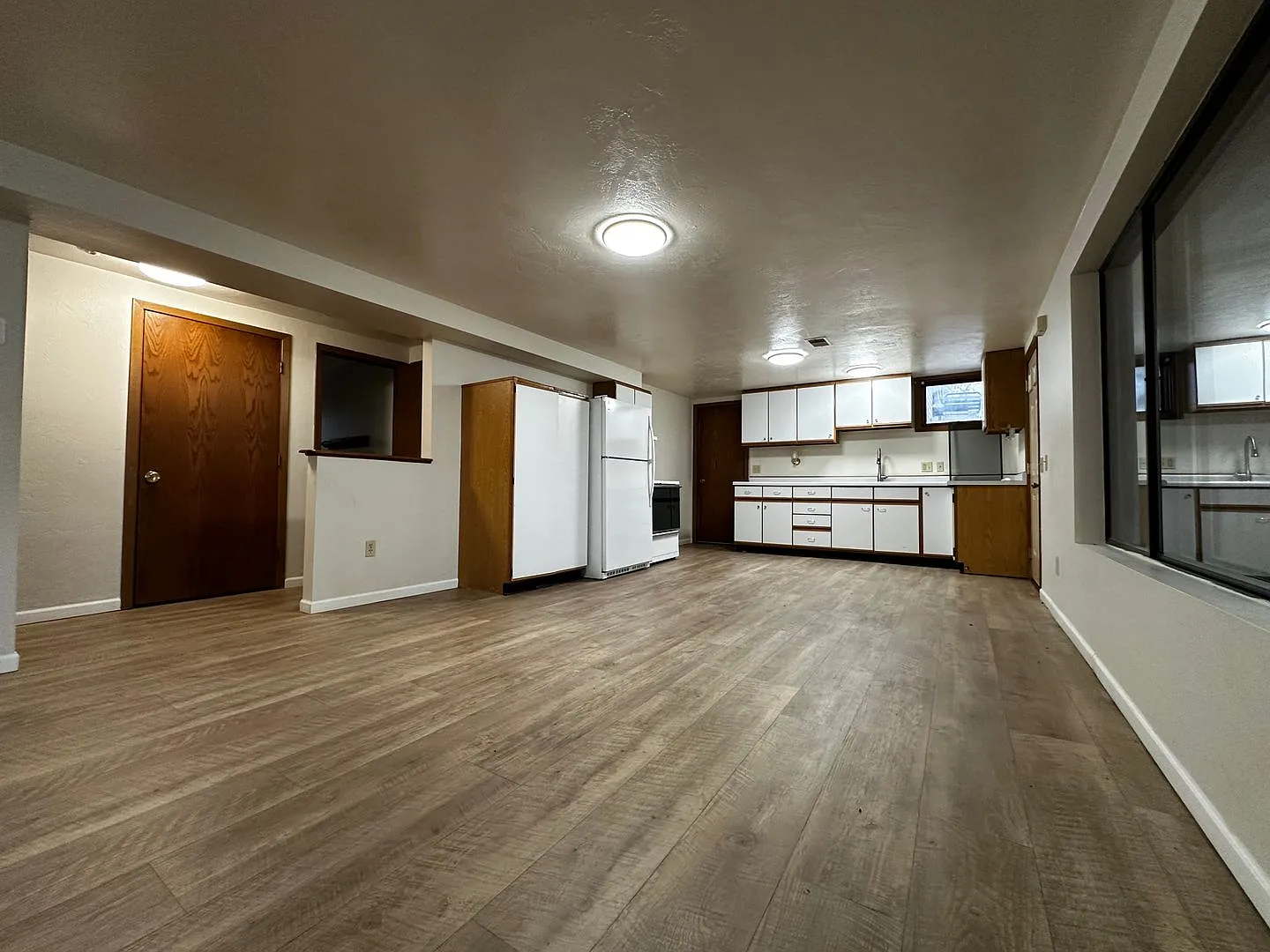 E432 Bay Lane — Photo 3