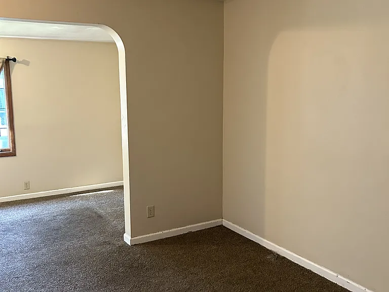 175 Lisbon Ave — Photo 4