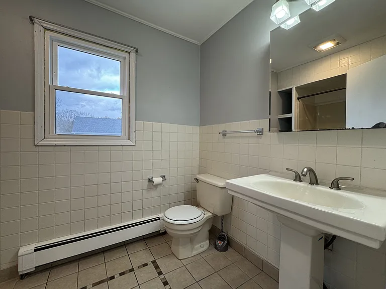 39 Belmont Cir #B — Photo 13