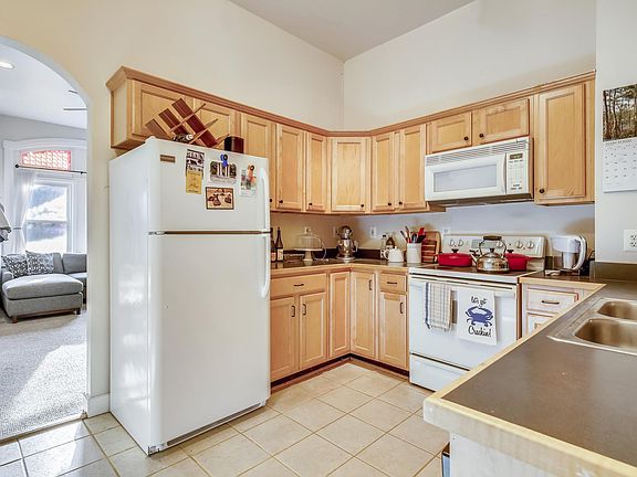 Spacious kitchen.