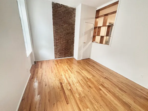 224 Elizabeth Street image 5 of 6