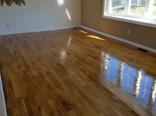 1961 King Arthur Rd, Philadelphia, PA 19116