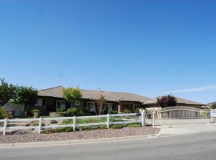 17990 Fort Lauder Ln, Perris, CA 92570