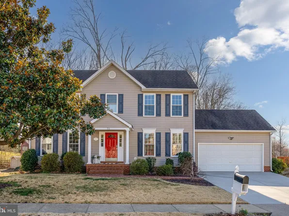 70 Greenhill Ln, Fredericksburg, VA 22405