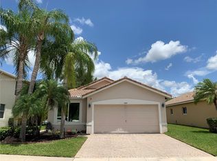 11885 SW 7th St, Pembroke Pines, FL 33025