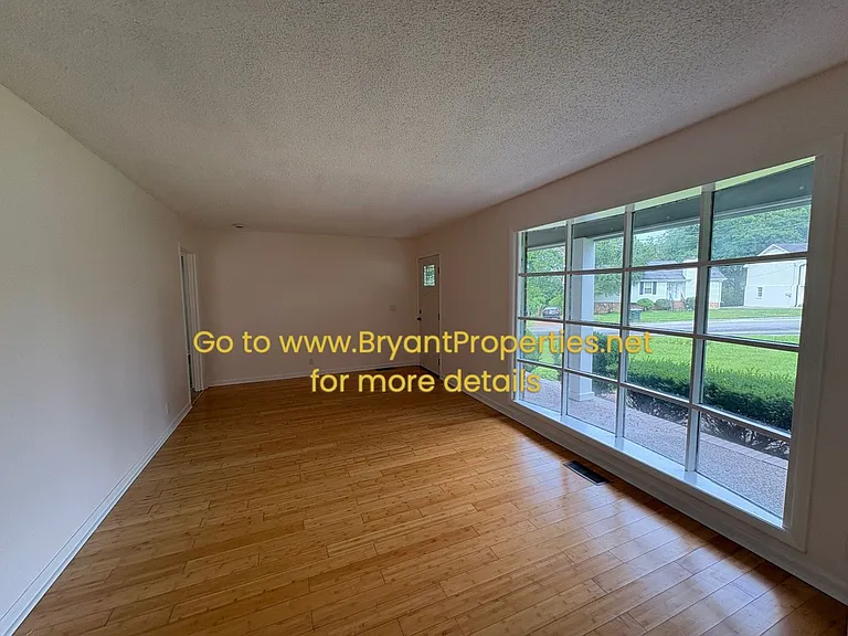201 Silo Ct — Photo 4