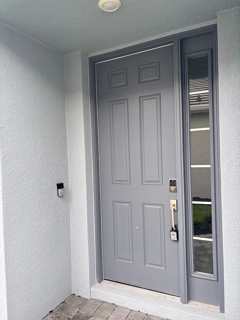 Annual unfurnished rental — Photo 3