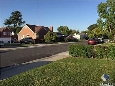 4th image of 1442 W Oxford Way