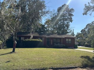 1827 Claudia Cir, Valdosta, GA 31601